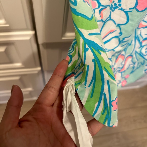 Dress - Picture 3 of 3